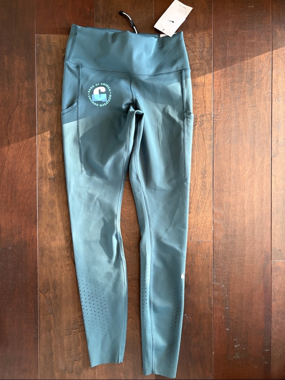 Nike Teal Women's Leggings with Side Pocket